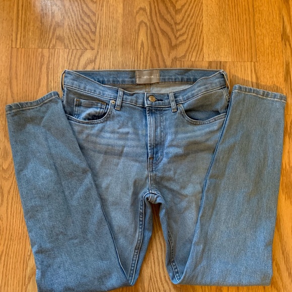 Everlane straight leg skinny jeans in light wash - Picture 5 of 7